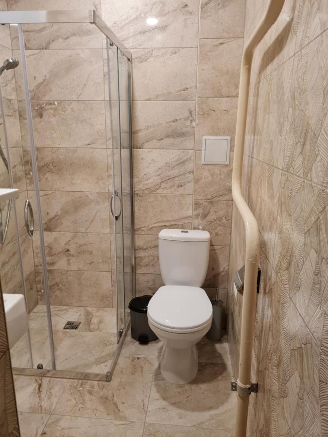 Hotel Lime Kiev Bagian luar foto