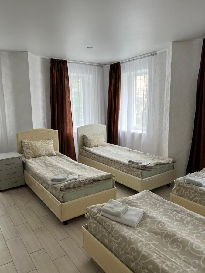 Hotel Lime Kiev Bagian luar foto