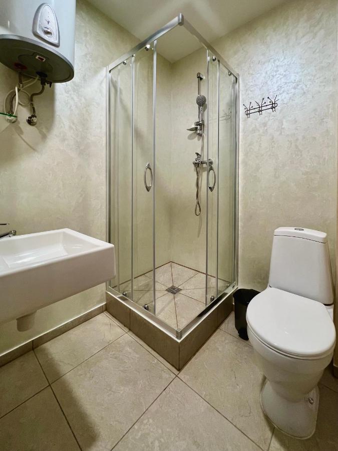 Hotel Lime Kiev Bagian luar foto