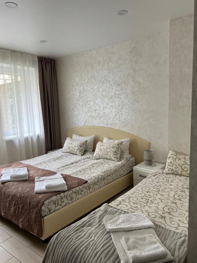 Hotel Lime Kiev Bagian luar foto